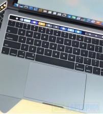 Apple MacBook Pro TouchBar MLH42 (Core i7 16Gb 256Gb SSD 15.4 inch)